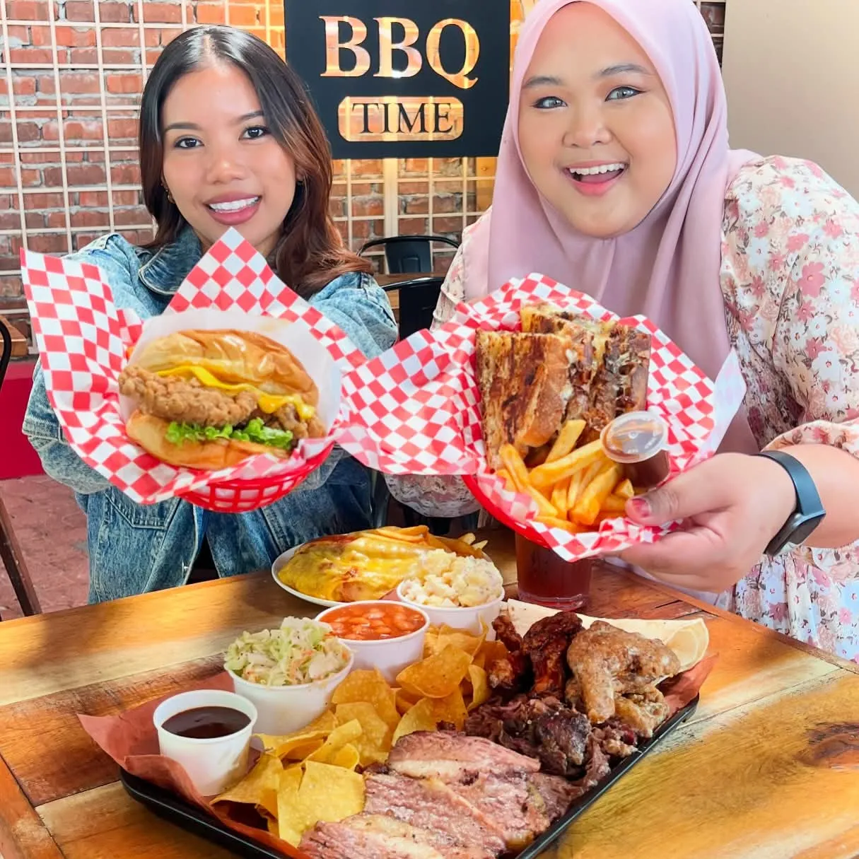 fb_img_1758021402638