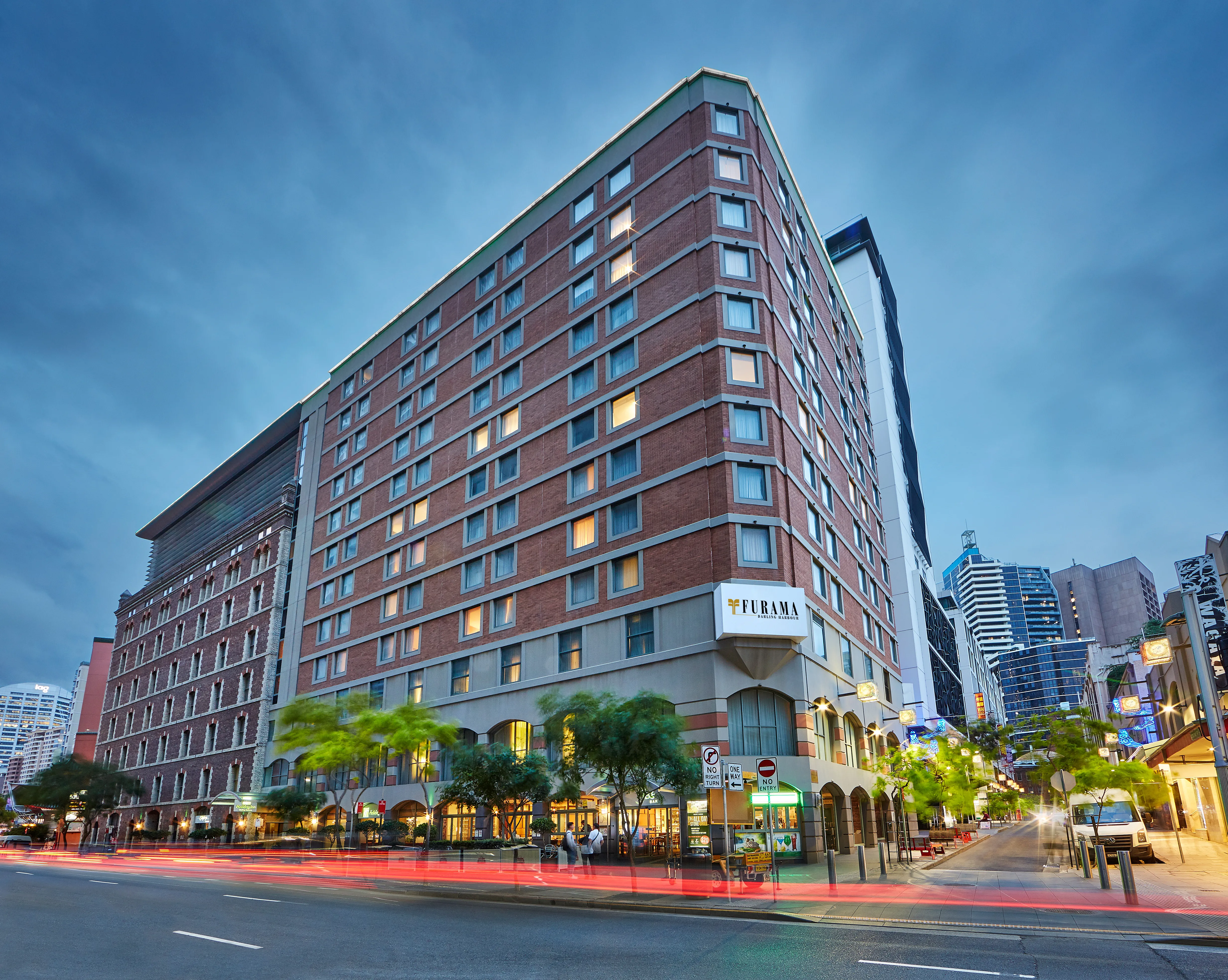 Furama Darling Harbour